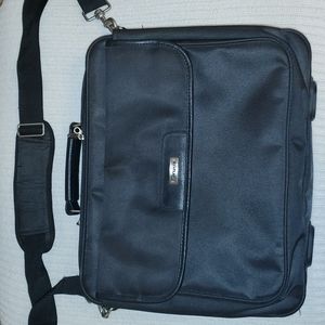 Targus Corporate Traveler Briefcase/Laptop Case